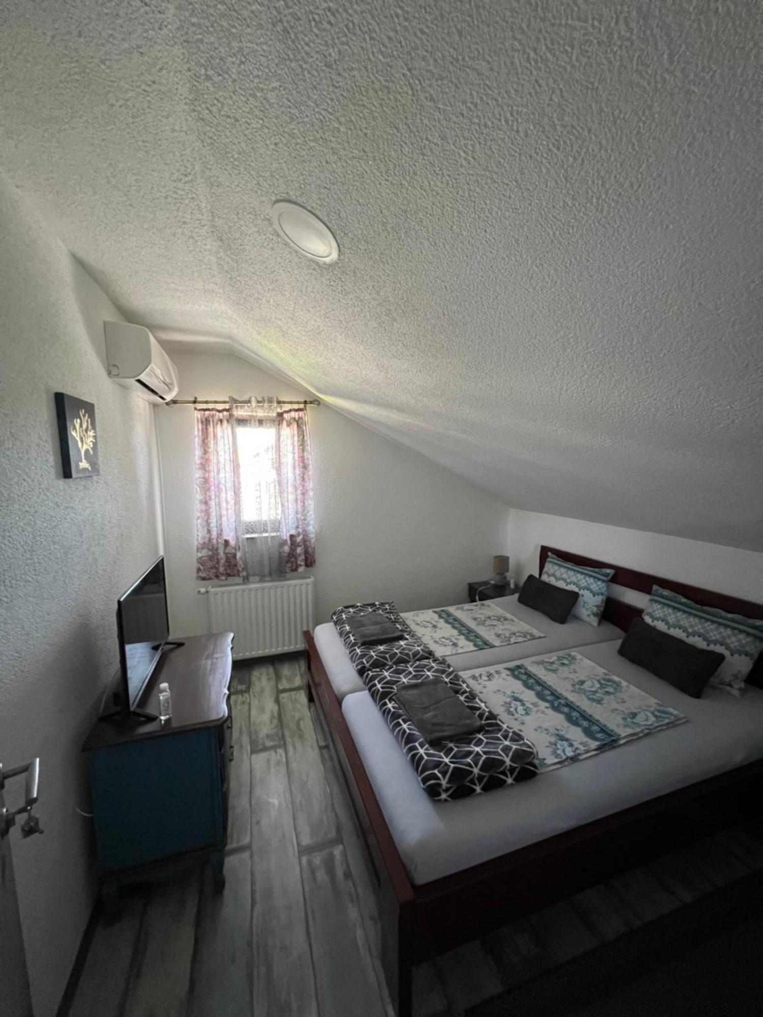 Prenociste-Sobe-Rooms-Aman Bihać Extérieur photo